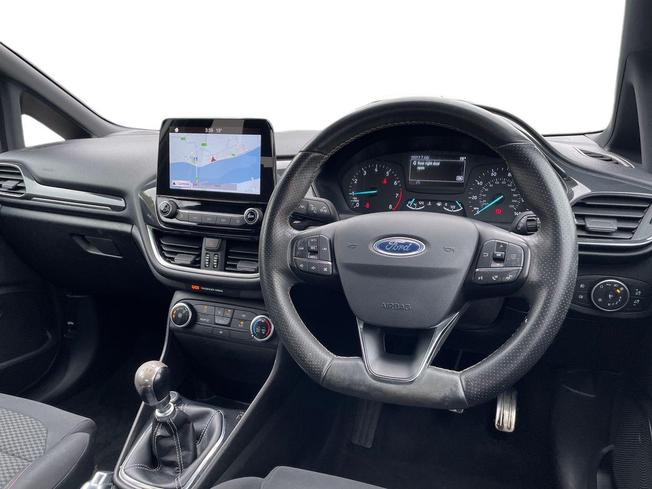 FORD Fiesta Photo 6