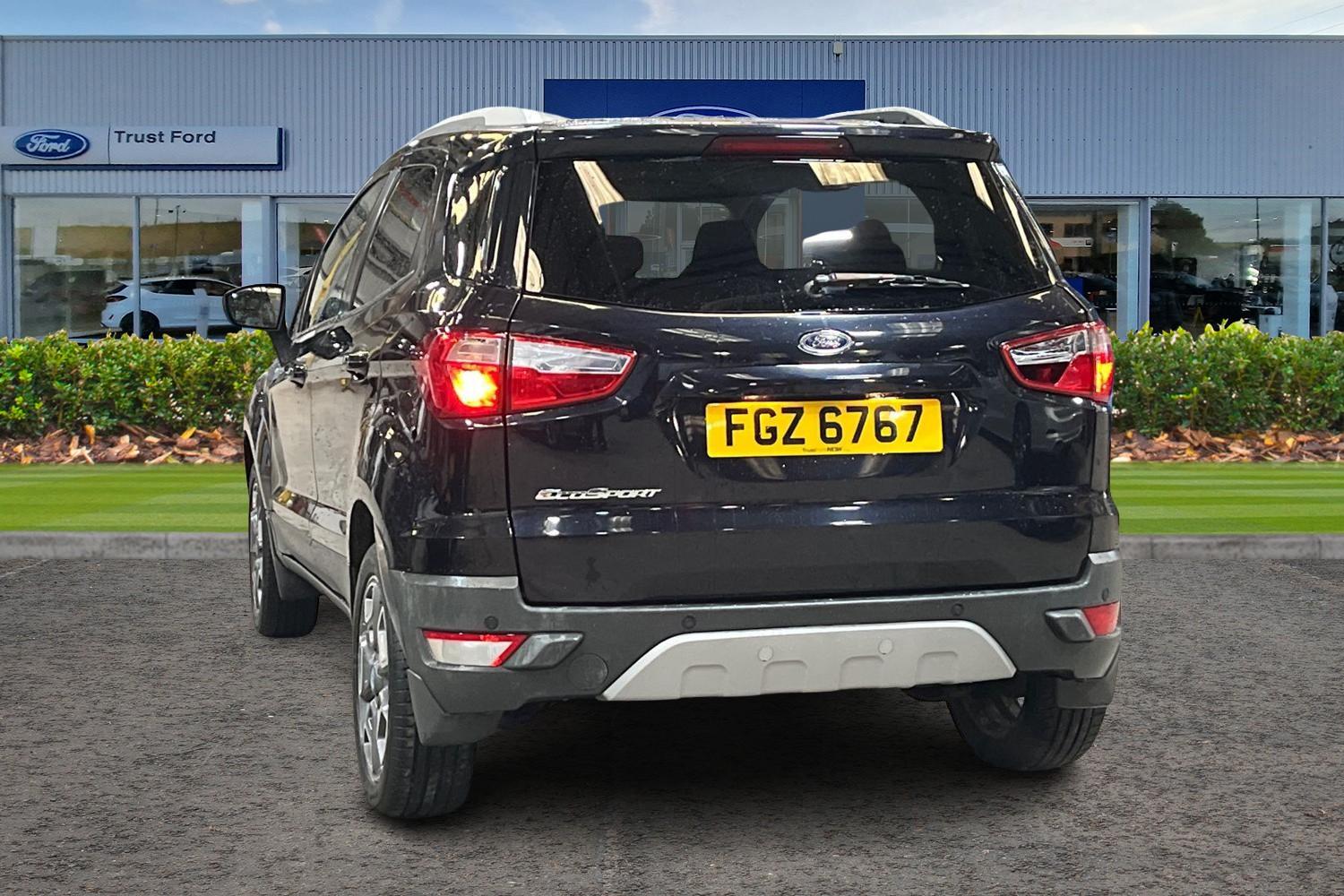 Ford ECOSPORT Photo 1