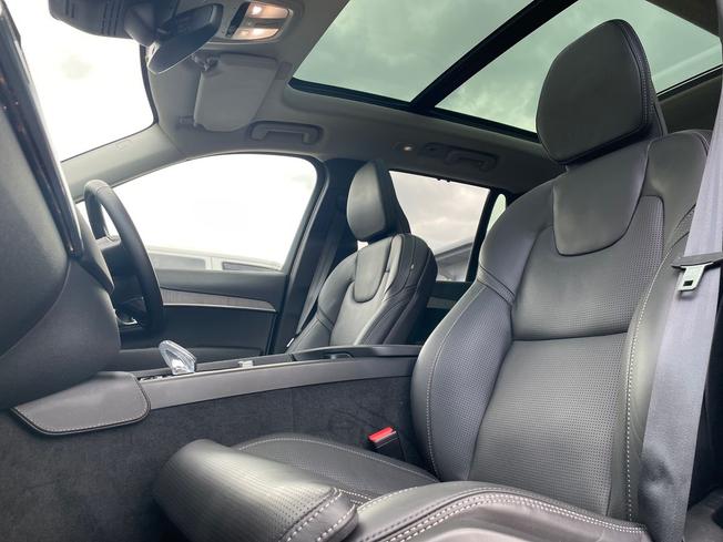 VOLVO XC90 Photo 51