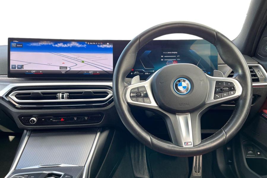 BMW 3 Series Photo autoimg-507d13525521452b2a2b8ea7e11e16ceb052d8a8.jpg