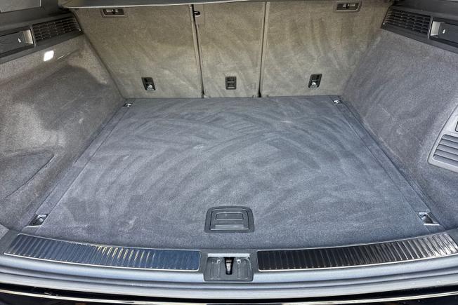 Volkswagen Touareg Photo 12