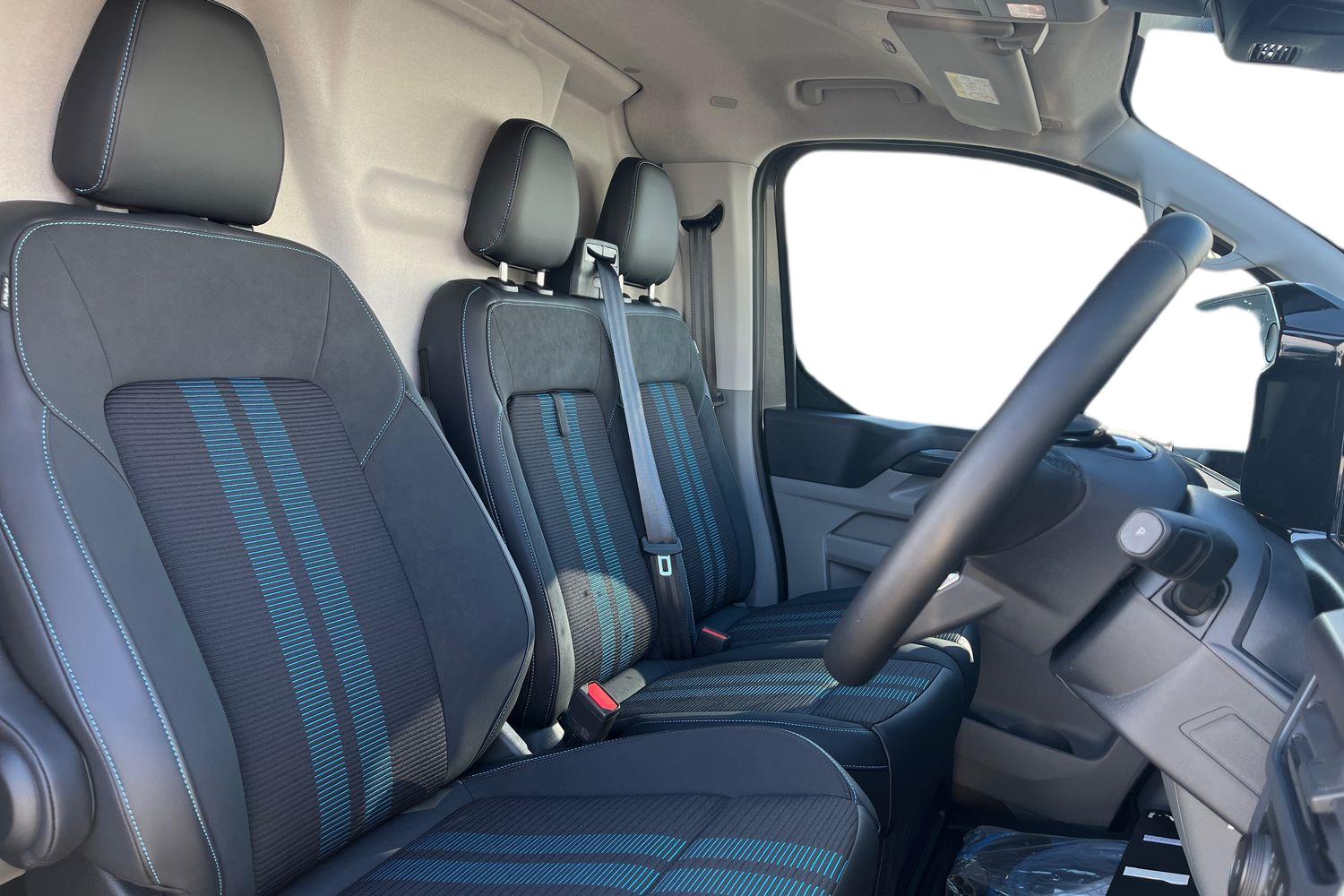 Ford E-Transit Custom Photo 9