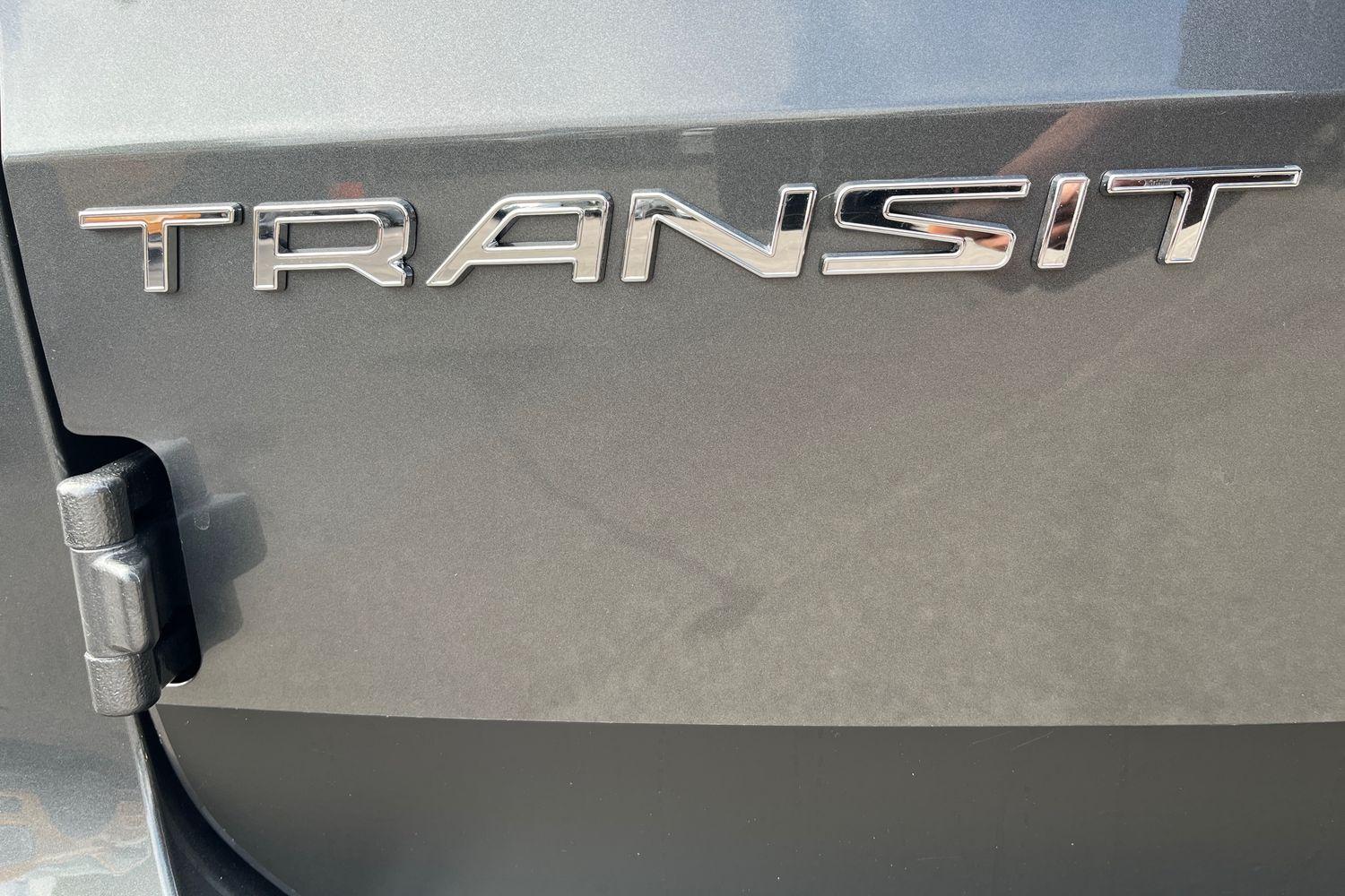 Ford TRANSIT CONNECT Photo 19