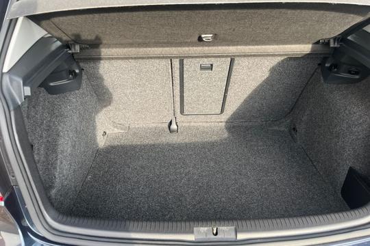 Volkswagen Golf Photo autoimg-508ac8ef012f10efb8a028ce175104810c39594c.jpg