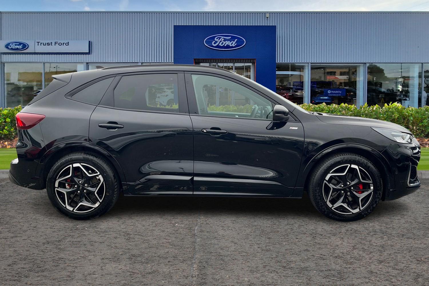 Ford KUGA Photo 2