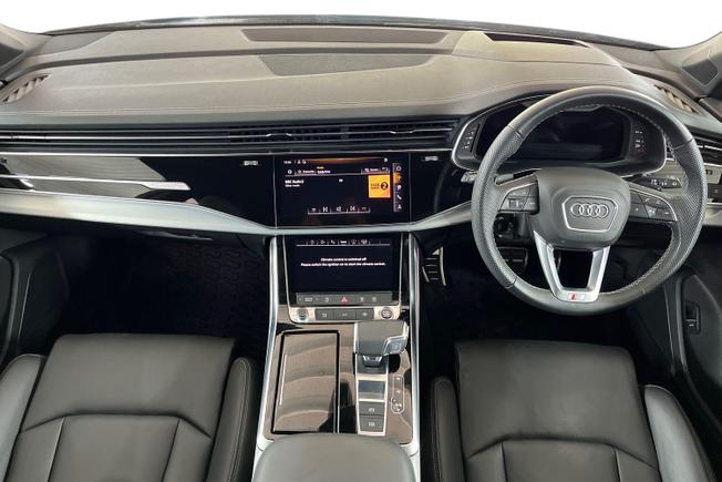 Audi Q7 Photo 10