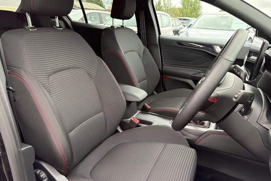 Ford Focus Photo autoimg-508fd34e93e61442f93b5301c2b7ed1aaf3f3475.jpg