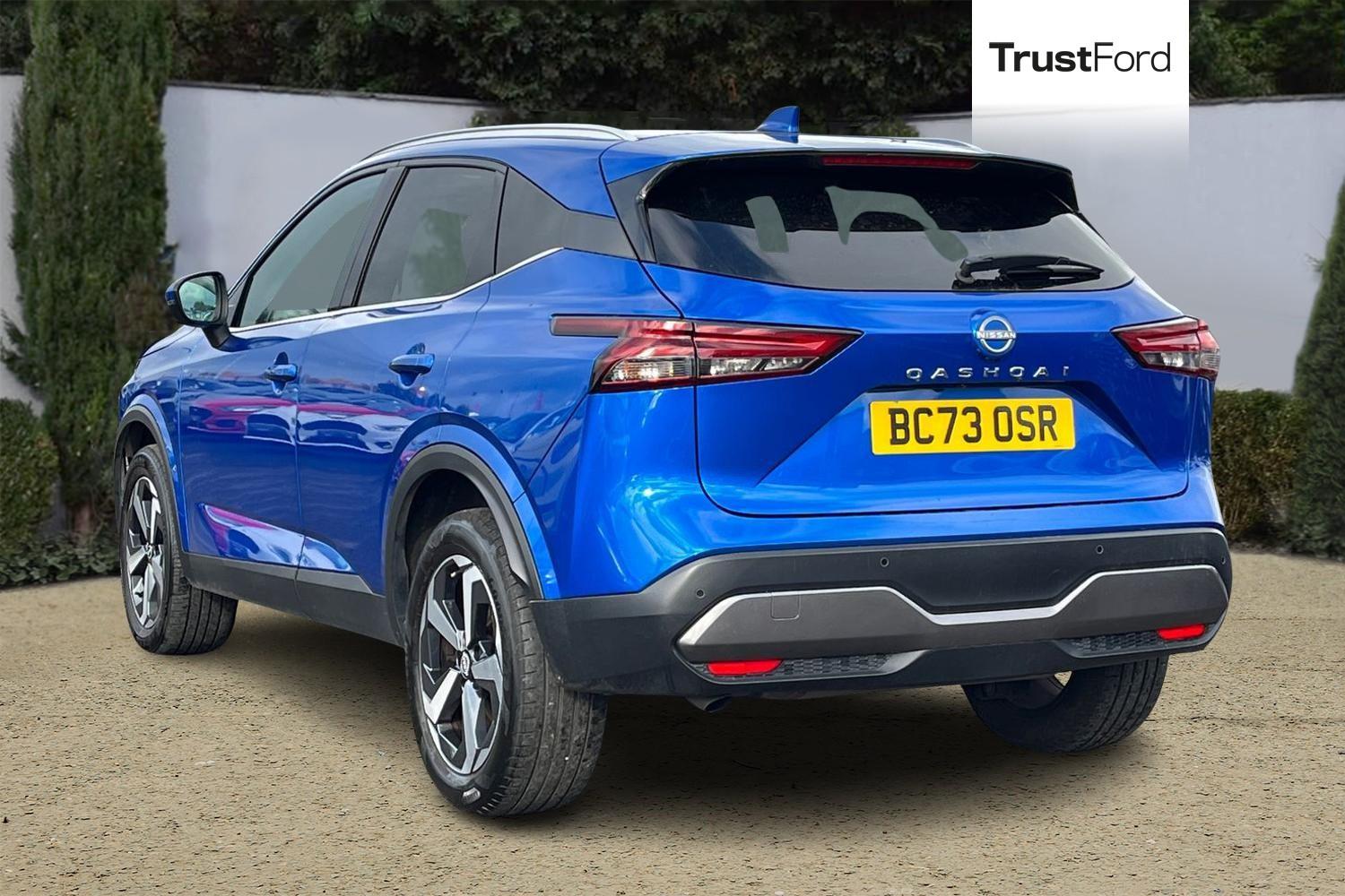 Nissan QASHQAI Photo 1