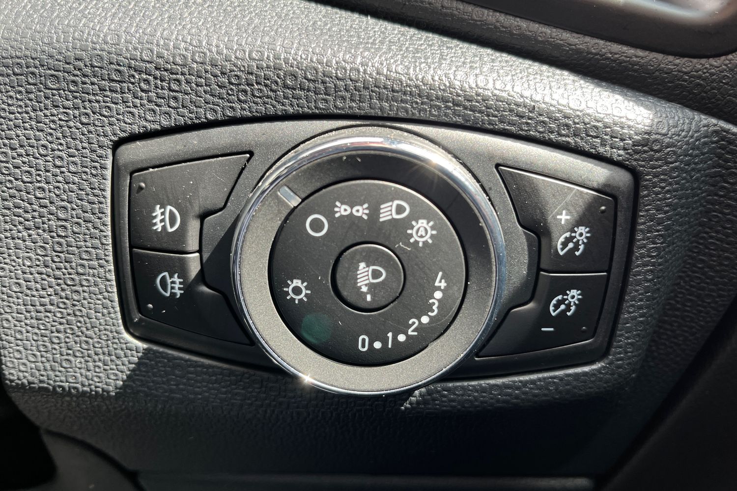 Ford EcoSport Photo 22
