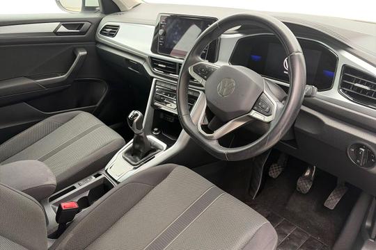 Volkswagen T-roc Photo autoimg-509189b71fe0576106f9dc6272a460fe7ccdd1aa.jpg