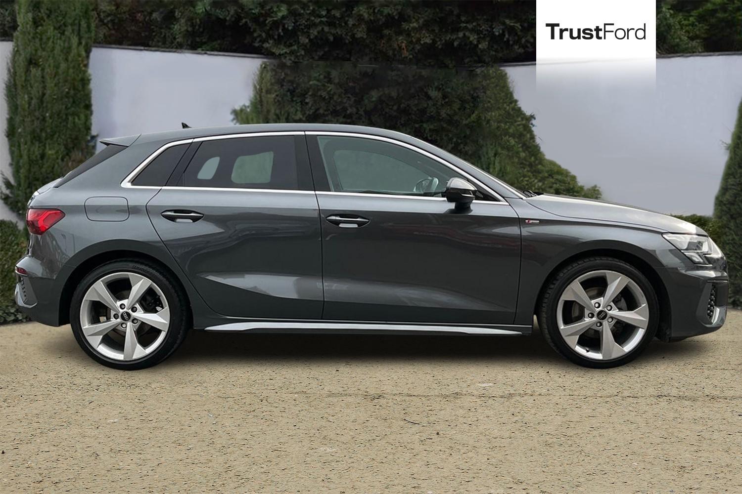 Audi A3 Photo 2