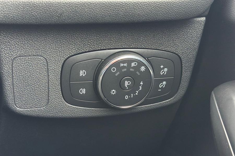 Ford FOCUS Photo autoimg-5092b3748e8f801df46eaa794833d7d207547709.jpg