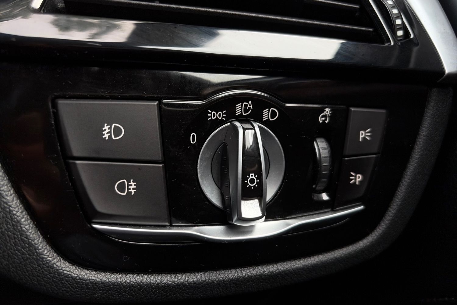 BMW 5 SERIES Photo 21