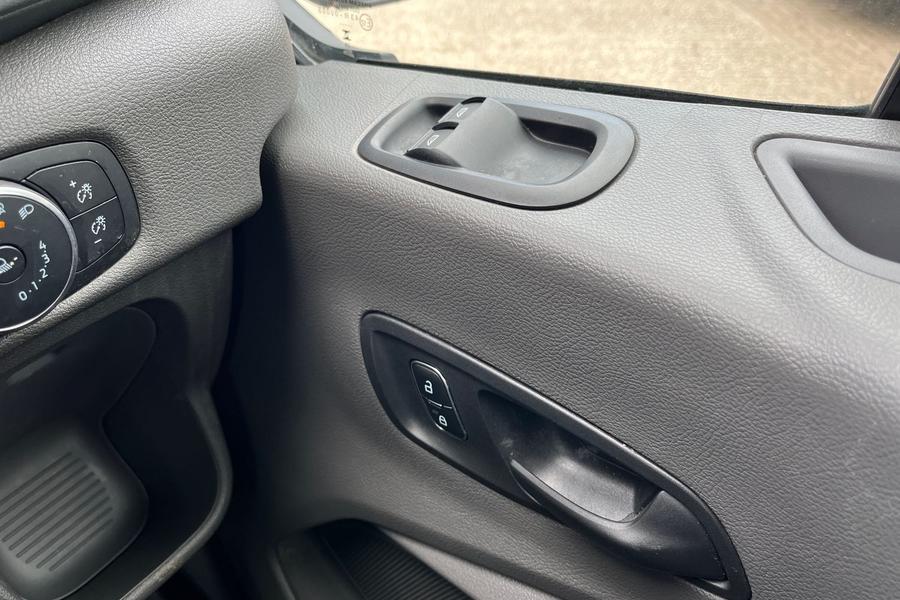 Ford TRANSIT Photo autoimg-5094fc1b2e6903f1ae38853eff5a2783f9e85e54.jpg