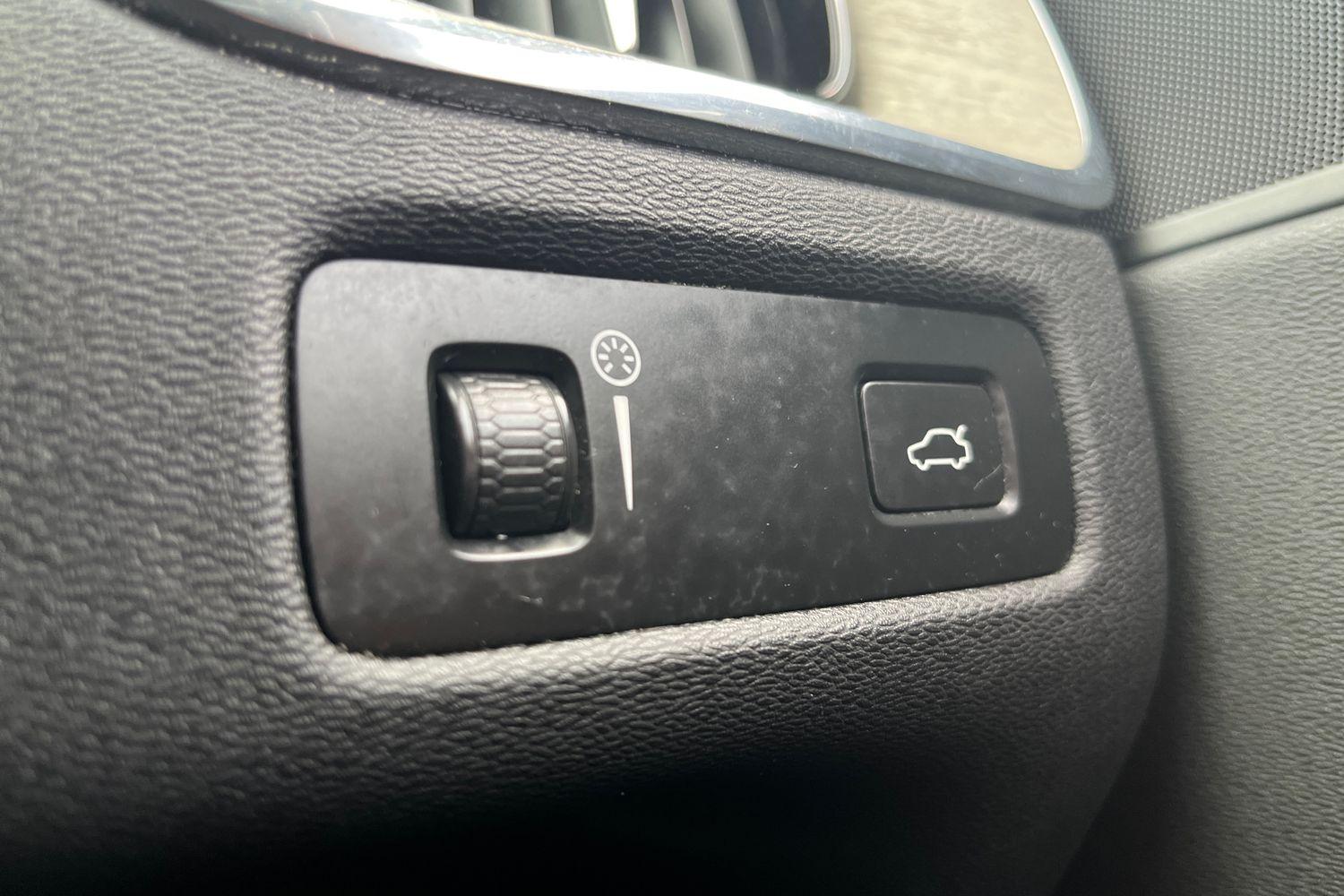 Volvo XC60 Photo 23