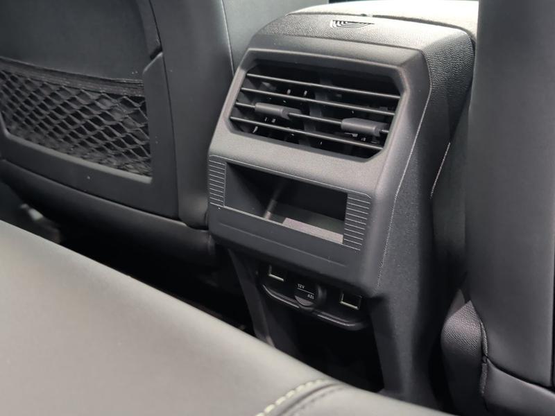 Used Peugeot E-3008 NV24VOB 43