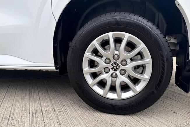 VOLKSWAGEN Transporter Photo 5