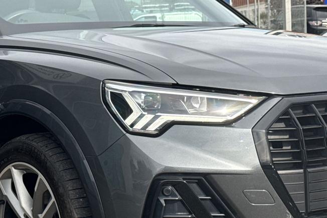 AUDI Q3 Photo 19