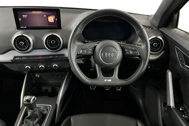 AUDI Q2 Photo 11