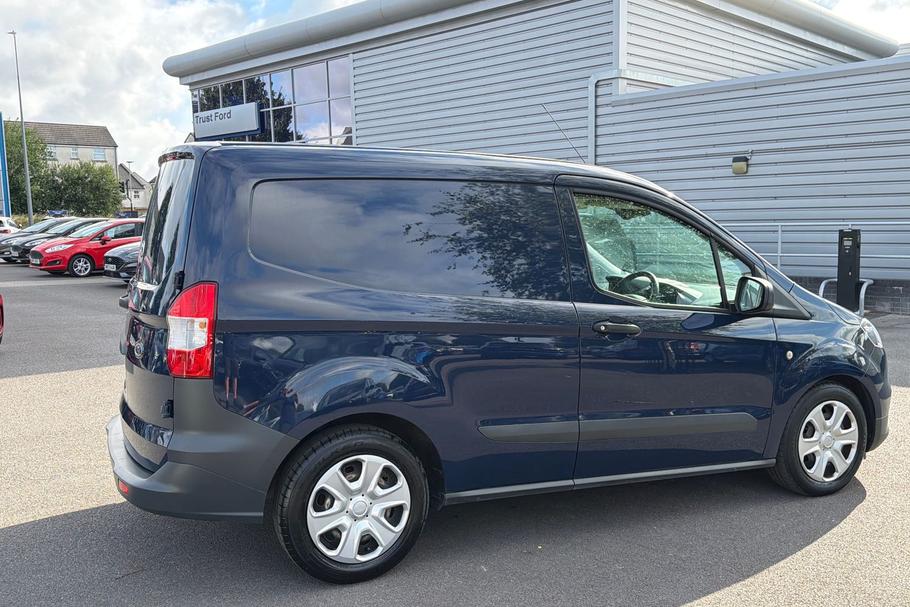 Used Ford TRANSIT COURIER FY21SOC 7