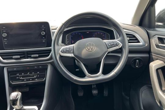 Volkswagen T-roc Photo autoimg-50add5666125e90c4a43899c8495cd7d8564ec0d.jpg