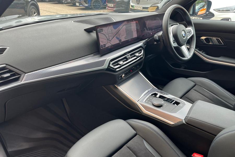 BMW 3 SERIES Photo autoimg-50ae7813f2cc4c32d19b8dfc31fc3e31e7e7bf23.jpg