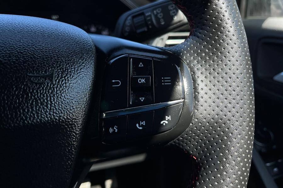 Ford FOCUS Photo autoimg-50af6fcf544e95317a0bf8d8f1a10ecc8760d9b2.jpg