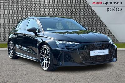 2025 AUDI RS3 2.5 TFSI Carbon Vorsprung Sportback 5dr Petrol S Tronic quattro Euro 6 (s/s) (400 ps) at JCT600