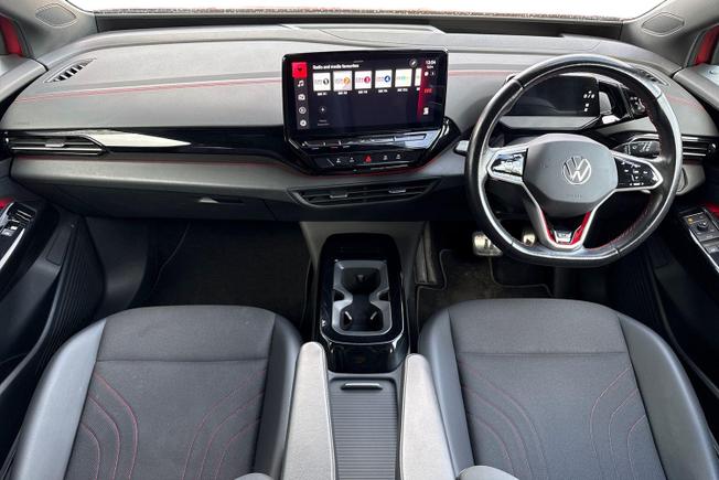 VOLKSWAGEN ID.4 Photo 10