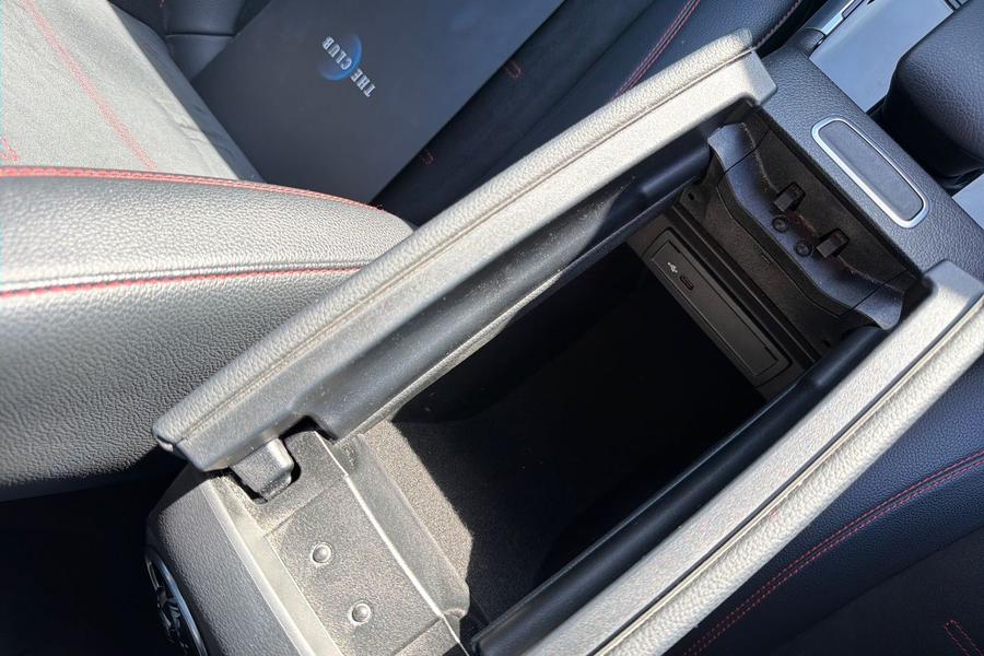 Mercedes-Benz GLA Photo autoimg-50b5f4bc4bc2217883deb50191309e0ed193f675.jpg