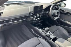 AUDI A4 Photo 2