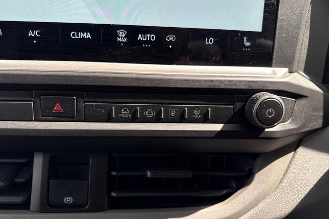 VOLKSWAGEN E-Transporter Photo 38