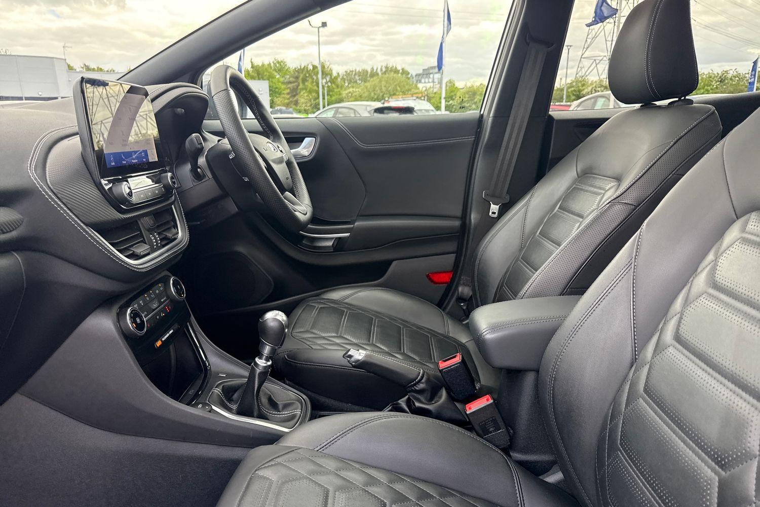 Ford PUMA Photo 18