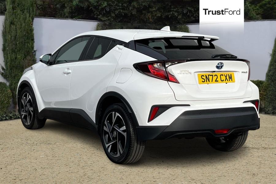 Toyota C-HR Photo autoimg-50bf8279d737a2fd6bc0166ae25983d046ed4984.jpg