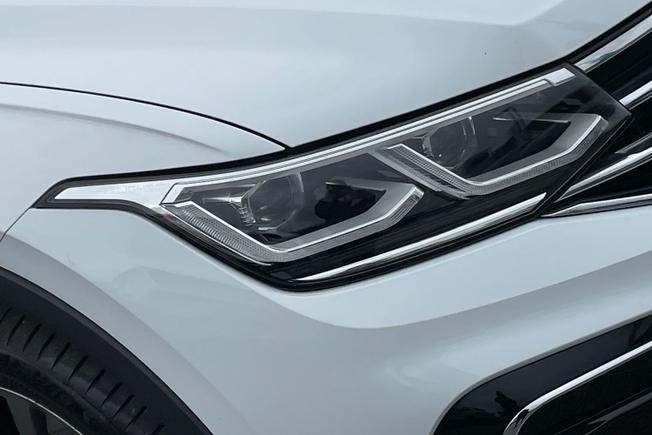 VOLKSWAGEN Tiguan Photo 19