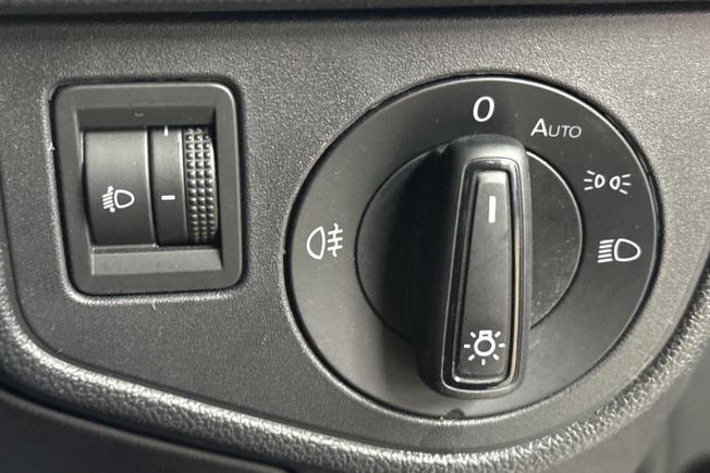 VOLKSWAGEN Polo Photo 22