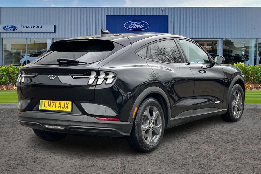 Used Ford MUSTANG MACH-E 4