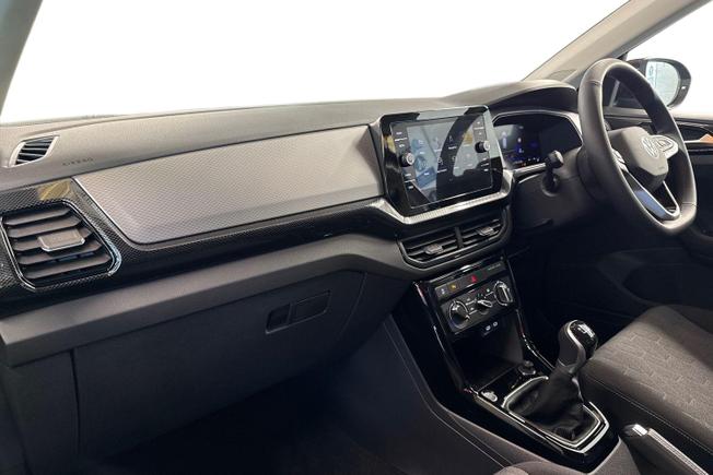 VOLKSWAGEN T-Cross Photo 2