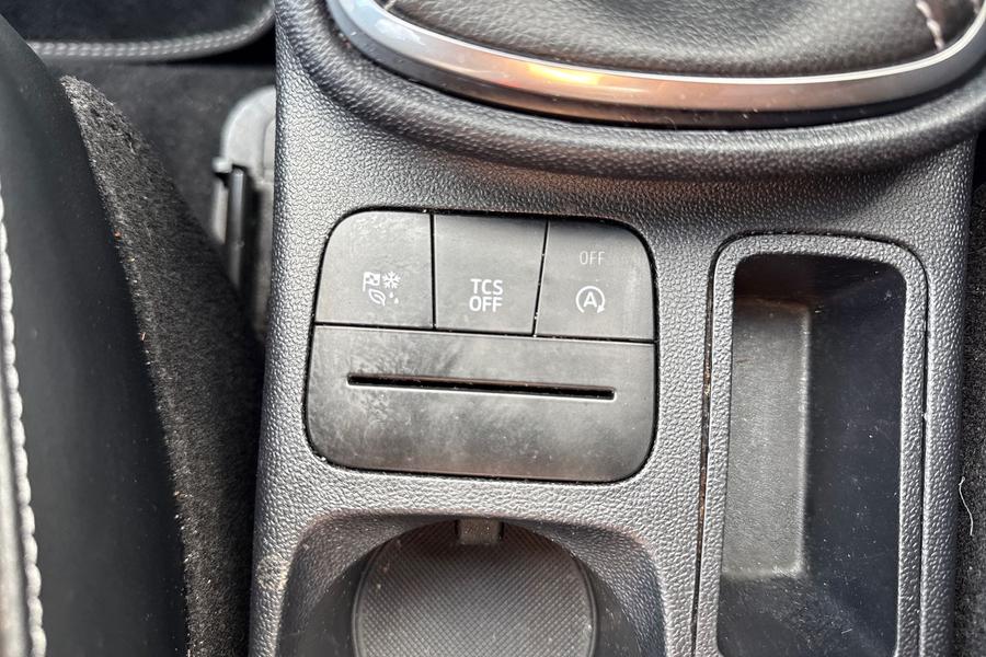 Ford FIESTA Photo autoimg-50cd60261eed705845105018b5c9fdc43b4b0719.jpg
