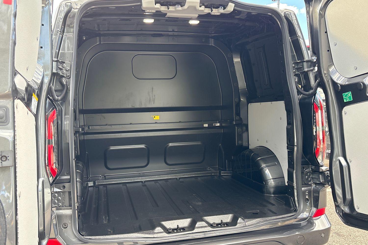 Ford TRANSIT CUSTOM Photo 3