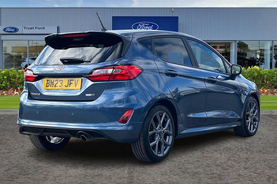 Ford FIESTA Photo autoimg-50ce1e6c41d8bbd37d6fb26908d1225431a6087f.jpg