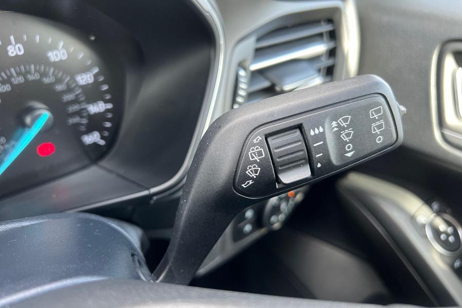 Ford FOCUS Photo autoimg-50d10b39a458cf51c9653d59c04456a3e96289a7.jpg