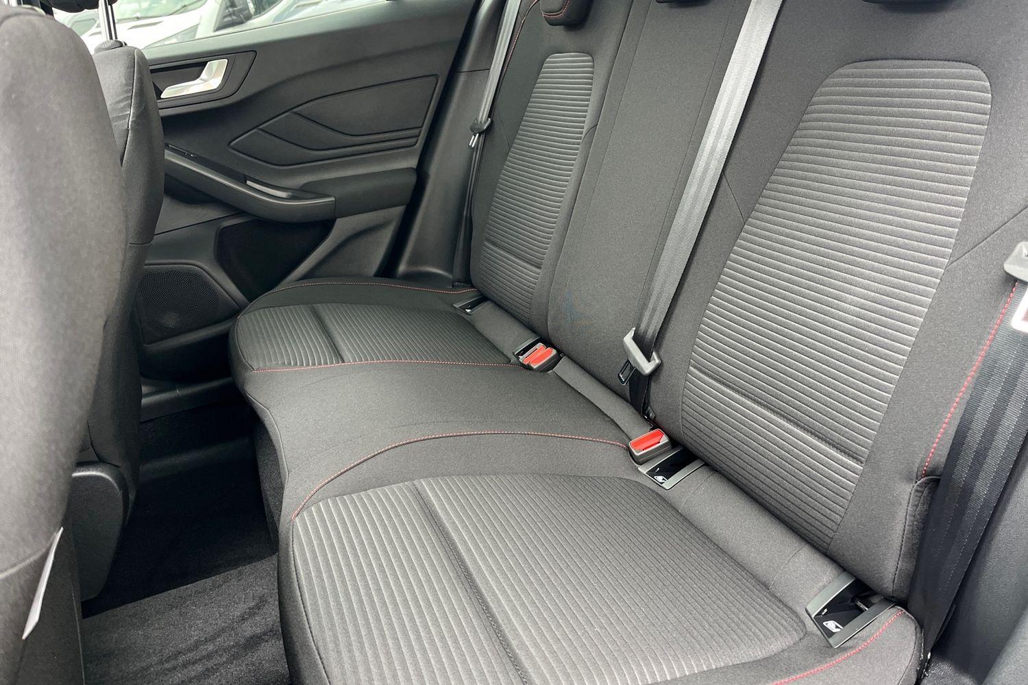 Ford Focus Photo 19