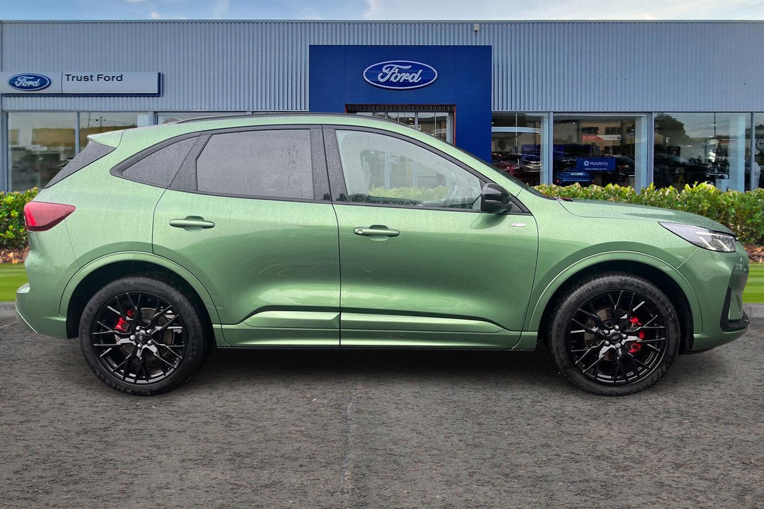 Ford KUGA Photo 2