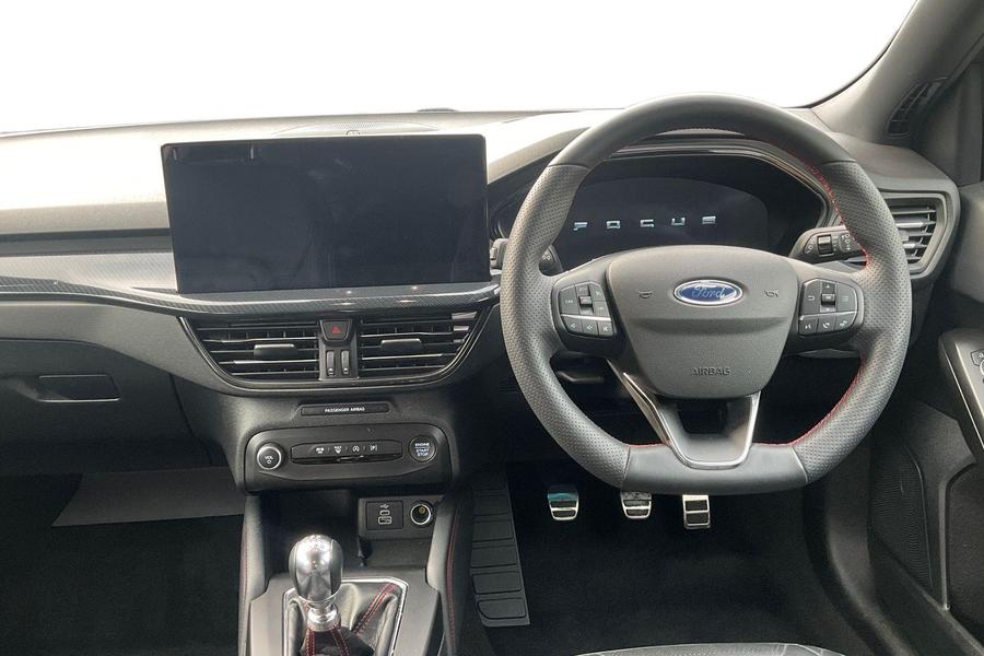 Ford Focus Photo autoimg-50dc91ec11e2aab0e1cae72772ca9ecc6755db09.jpg