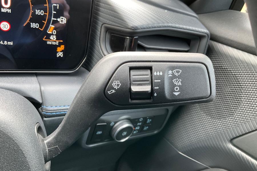 Ford MUSTANG Photo autoimg-50dc958bc5cddc613ae9c17afb0bb6aa906826c9.jpg