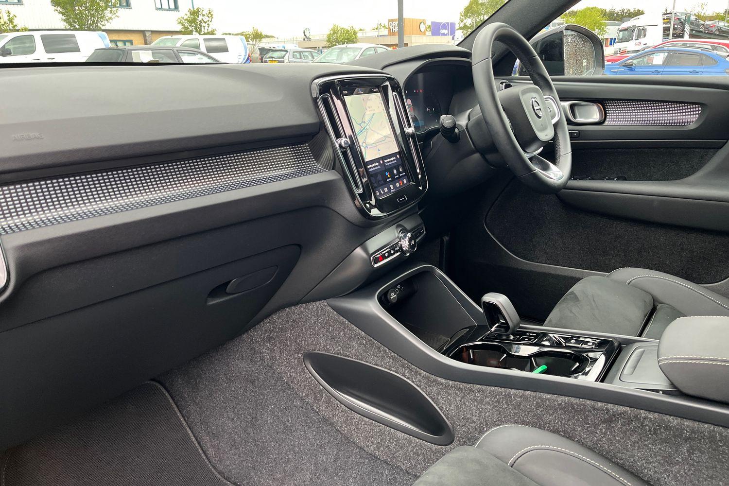 Volvo XC40 Photo 17