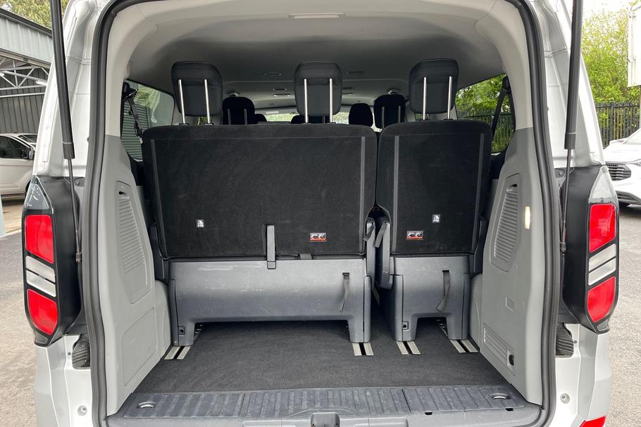 Used Ford TOURNEO CUSTOM LA74UFT 4