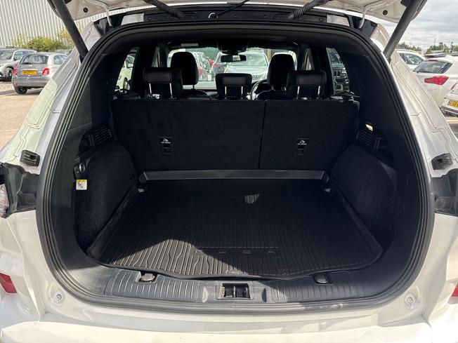 FORD Kuga Photo 12