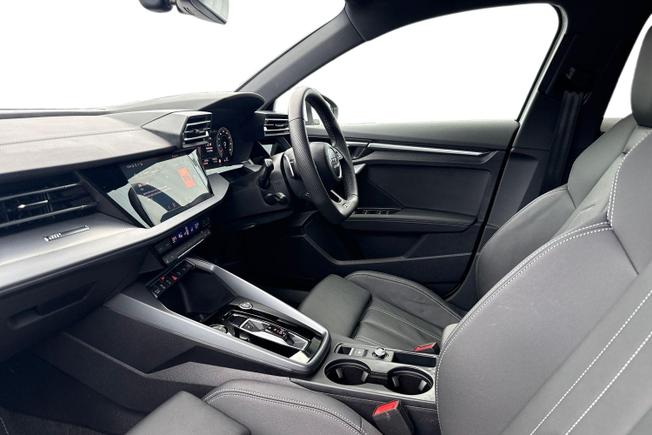 Audi A3 Photo 2